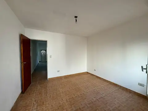 Depto Tipo Casa en Venta en Villa Dominico, USD 53.000