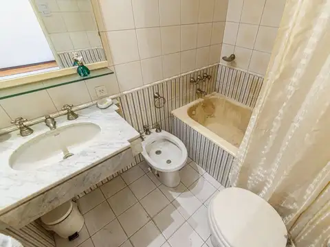 Venta depto 2 amb en Palermo con balcón y patio