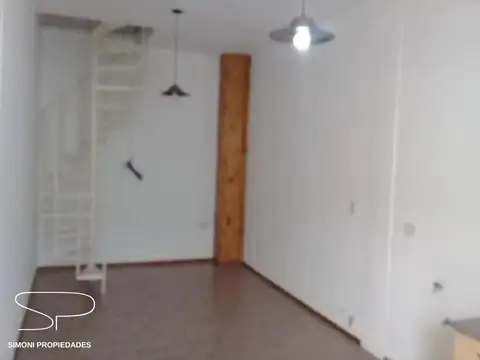 Depto Tipo Casa en Alquiler de Monoambiente