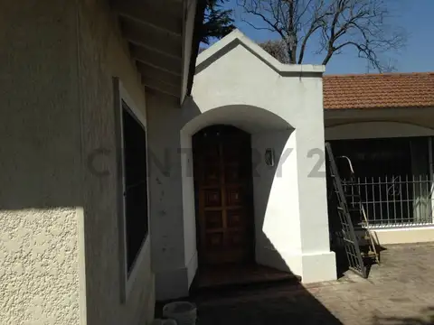 Casa en Alquiler en Benavidez, USD 1.800