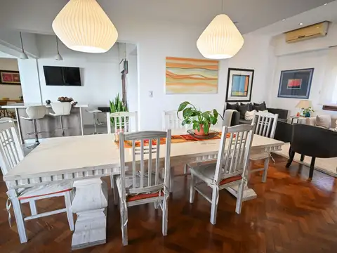 CASA 3 DORMITORIOS CON PILETA Y COCHERA V. TUERTO