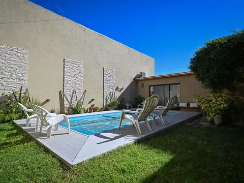CASA 3 DORMITORIOS CON PILETA Y COCHERA V. TUERTO
