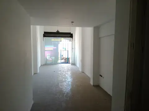 Local en Alquiler en General San Martin, $ 600.000