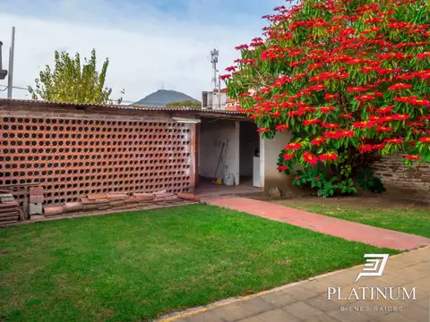 Casa en Venta con 1 cochera