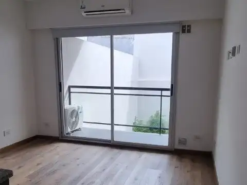 Estomba 2900, Piso 3