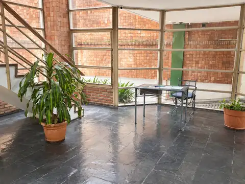 José Mármol 1500, Piso 5