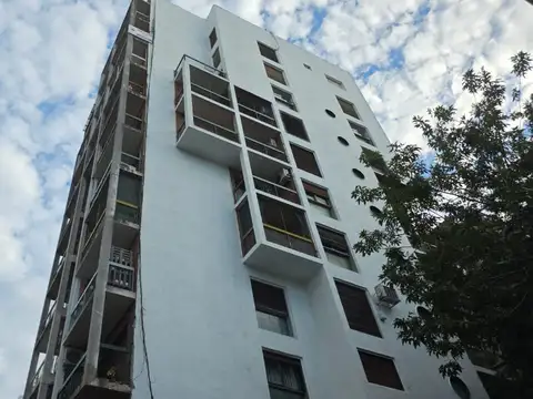 José Mármol 1500, Piso 5