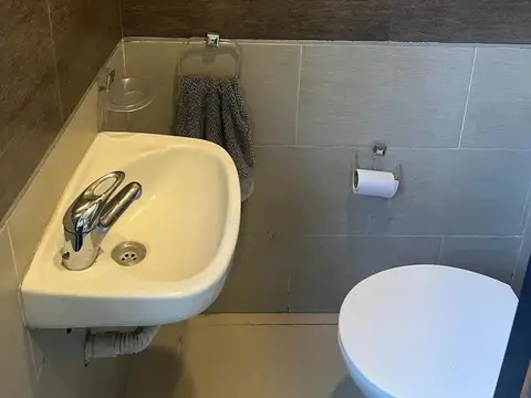 Depto Tipo Casa en Alquiler con 1 cocheras