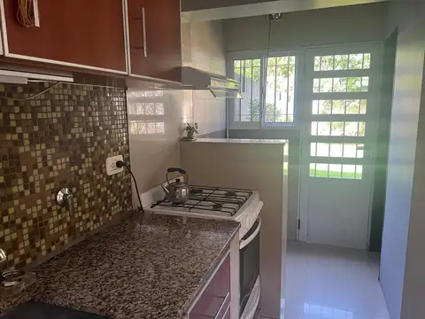 Depto Tipo Casa 3 ambientes con 1 baño