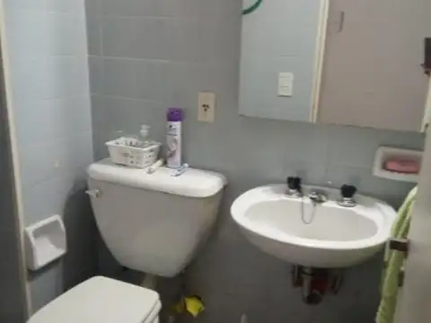 San Nicolás, Av Corrientes 700, piso 11, u$s 500 + expensas + servicios. 2px (Alq min 3 meses)