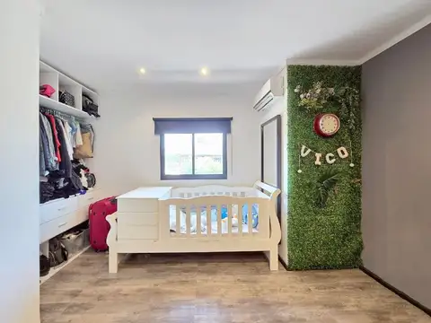 Casa en Venta en Paso del Rey, USD 149.500