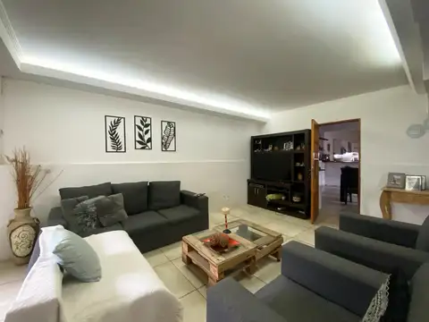 Casa en Venta al Este