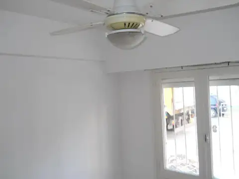 Departamento en  PB  de 2 dormitorios y patio