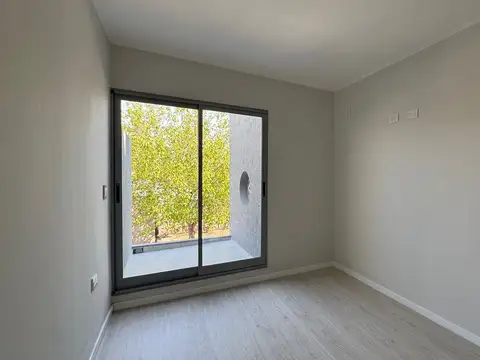 Depto Tipo Casa en Venta con 1 cocheras