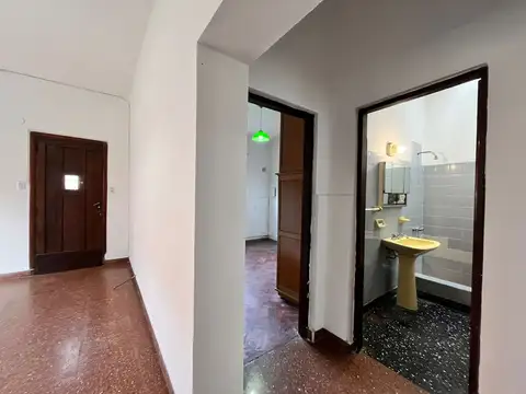 Venta casa 3 amb con Jardín Lomas de Zamora Este