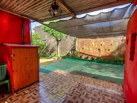 CASA EN VENTA EN MONTE GRANDE SOBRE LOTE DE 220 M2