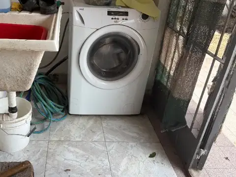 Depto Tipo Casa 4 ambientes con 2 baños