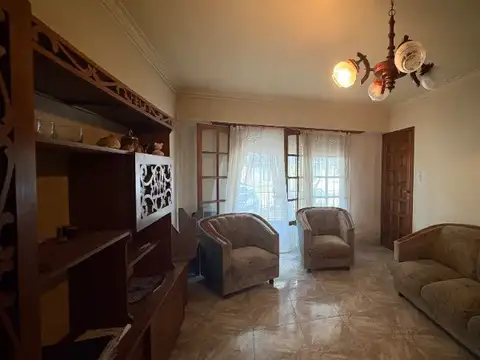 Depto Tipo Casa en Venta de 4 ambientes