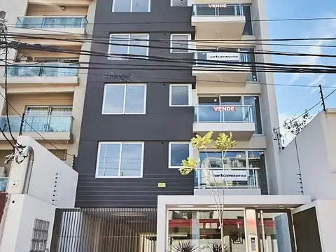 DEPARTAMENTO SEMI PISO DE 3 AMBIENTES OPCION COCHERA