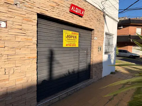 LOCAL COMERCIAL A METROS A AV. AVELINO ROLON
