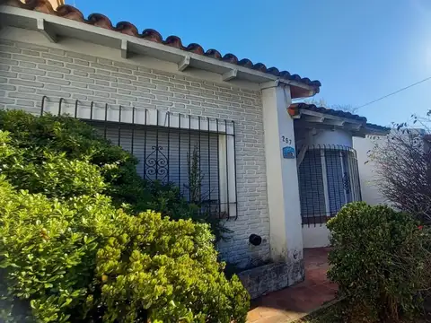 Venta chalet de 3 ambientes en Glew  RESERVADO 
