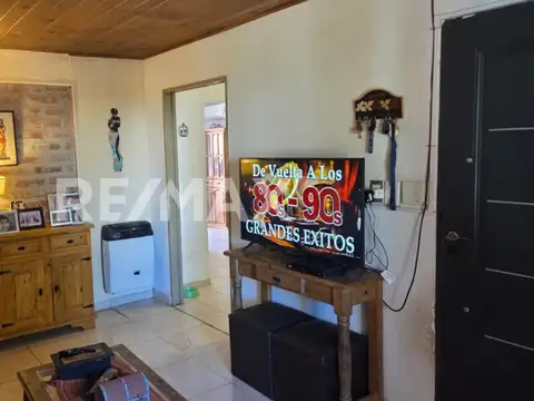 Casa 5 ambientes con 1 baño