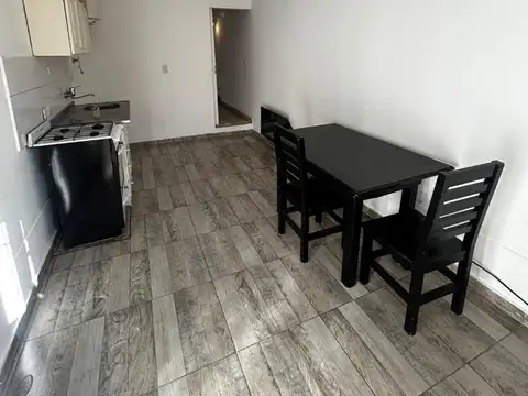 Casa con 4 departamentos en venta – Ideal inversor