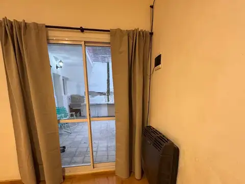 Depto Tipo Casa en Venta 57 años