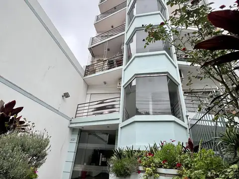 EXCELENTE SemiPiso a mts del FCGR - Vta. Dta. - Actualmente Alquilado - Apto Credito 
