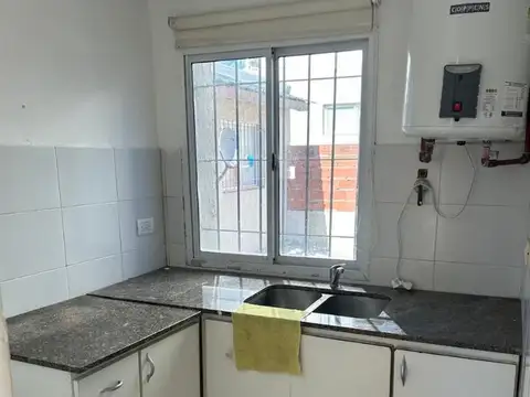 Depto Tipo Casa en Venta de 1 dormitorio