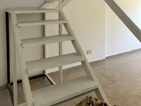 Depto Tipo Casa en Venta en La Perla Sur, USD 70.000