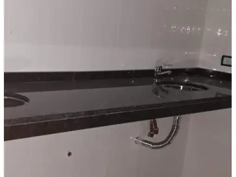 RETASADO LOCAL COMERCIAL- RECICLADO A NUEVO
