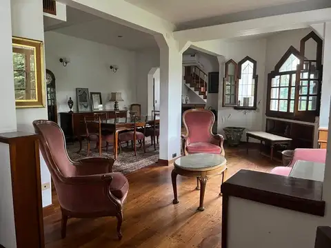 Casa 6 ambientes con 3 baños