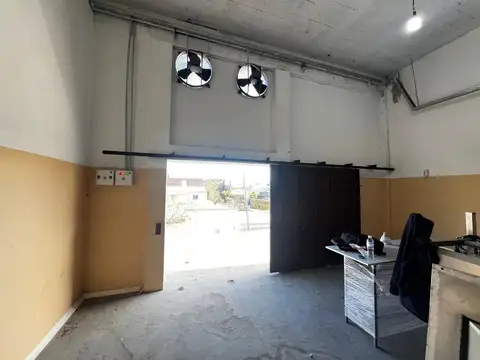 Galpon en Venta en Valentin Alsina, USD 495.000