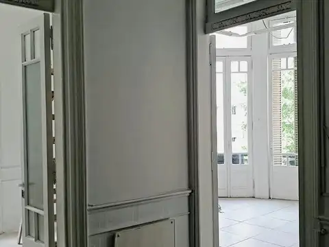 Avenida Santa Fe e/ Azcuénaga y Uriburu