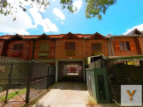 Depto Tipo Casa 2 ambientes con 1 baño