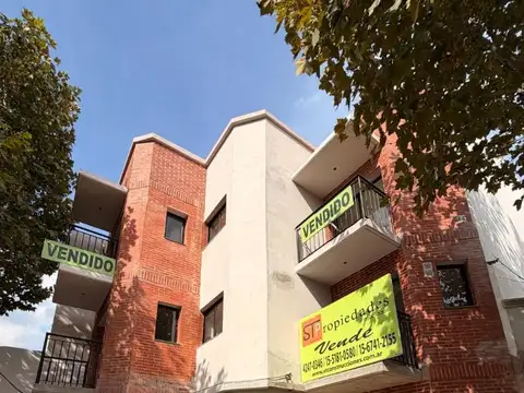 Venta 2 Amb Sin Expensas, Semipisos Al Frente. Julio 2026