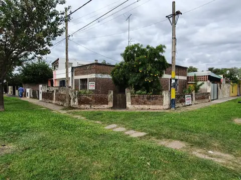 Casa | 2 Dormitorios | Excelente Ubicación | Granadero Baigorria | Barrio Los Naranjos