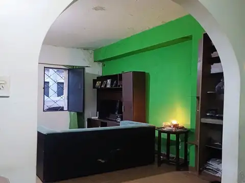 Casa 4 ambientes con 1 baño