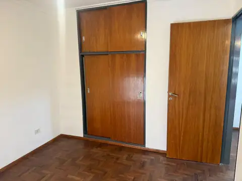 Balcarse 400, Piso 5