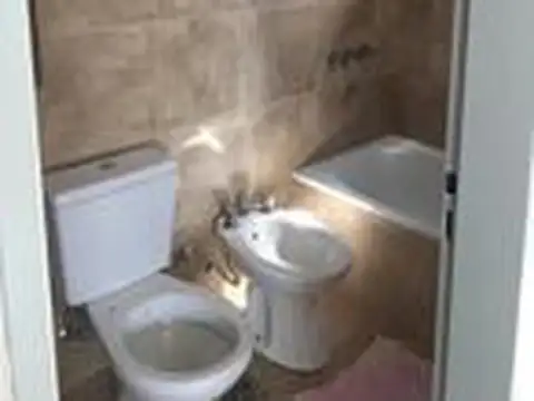 Ituzaingó al 3600, Cinco Esquinas