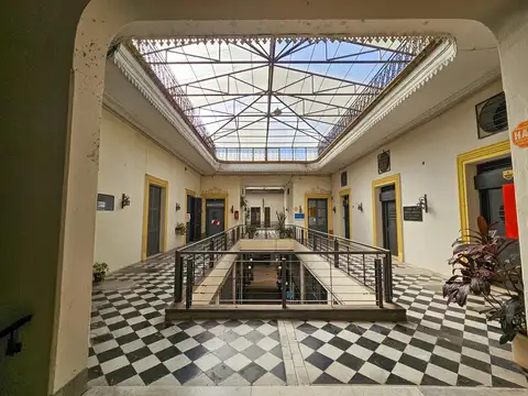 Venta Oficina en Pasaje Pan. Rosario.