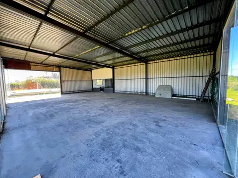 Venta Local Comercial Colonia Valdense con Oficina