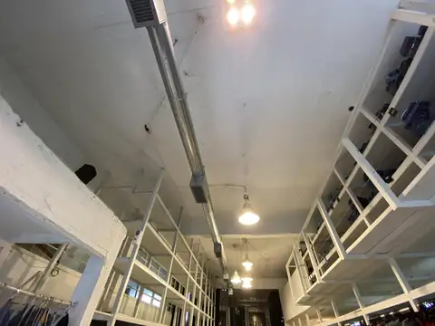 Oficina en Venta con 2 cocheras