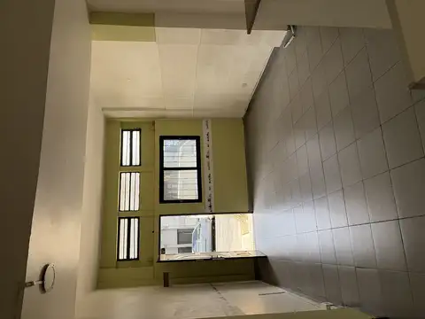 Local en Alquiler en Chacarita, $ 650.000