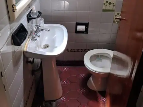 DUPLEX 3 AMBIENTES EN RAMOS MEJIA ZONA COLEGIO DON BOSCO