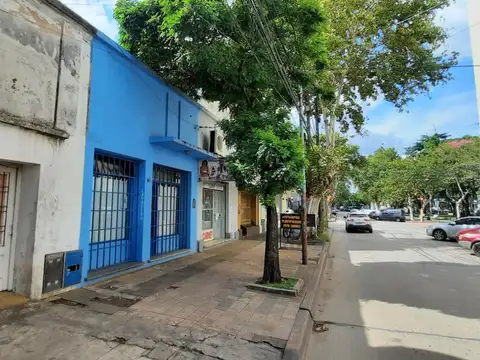 Avenida Rivadavia 800