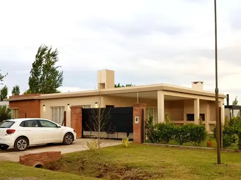 La Siesta  al 1575  Las Tardes Roldan