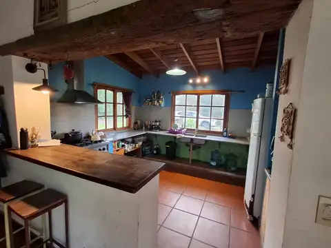 Venta casa estilo campo c/ galpón en lote de 1500m