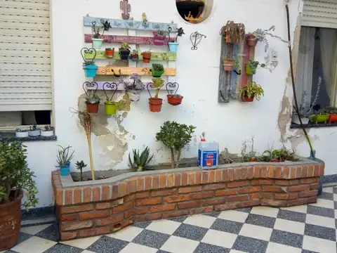 Corrales 800, Piso PB